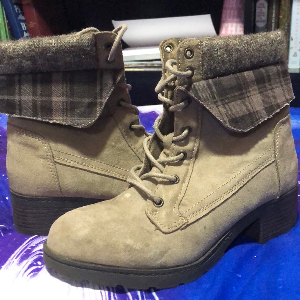Ankle boots